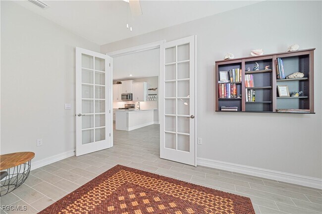 Building Photo - 43784 Sparrow Dr