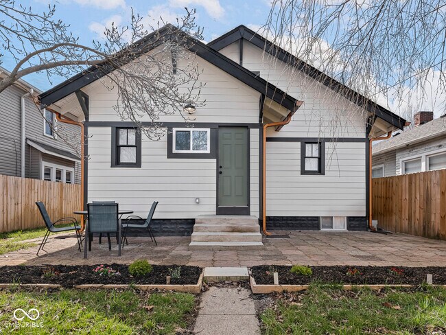Building Photo - 1210 Finley Ave