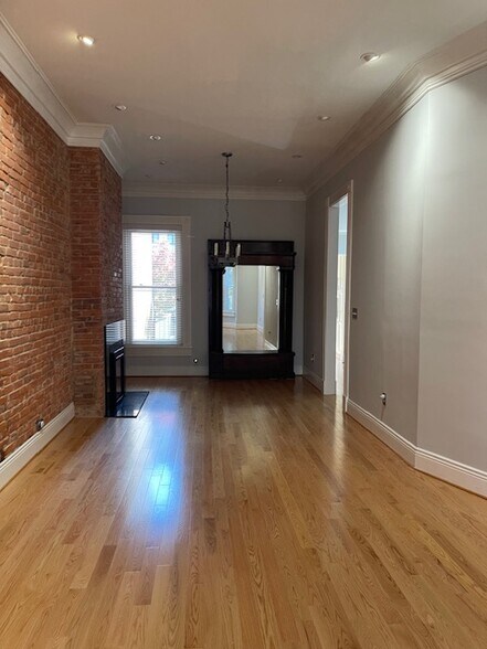 Building Photo - 1532 O St NW