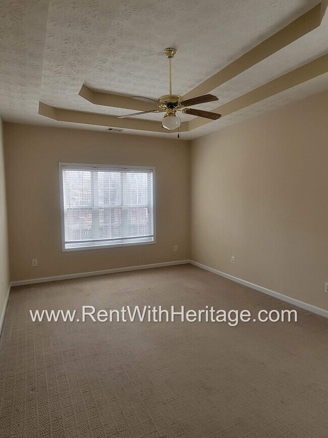 Building Photo - WOW!!...GORGEOUS HOME/HARDWOOD FLOORS/ UPGRADES GALLORE / SWIM - TENNIS