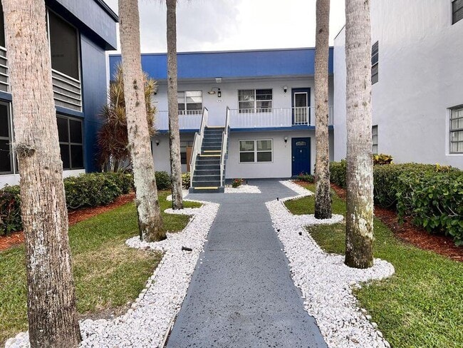 Building Photo - 58 Normandy Ln