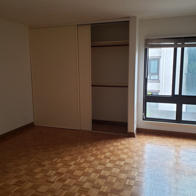 Building Photo - 8515 Falmouth Ave