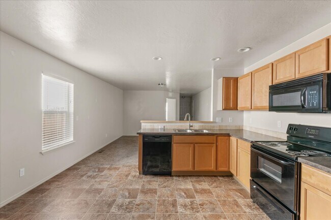 Building Photo - 11695 Altamont St