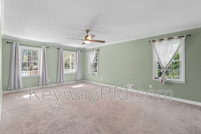 Building Photo - 315 Rabun Valley Ln