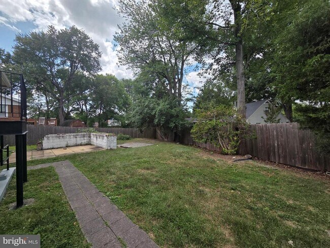 Building Photo - 7020 Quander Rd