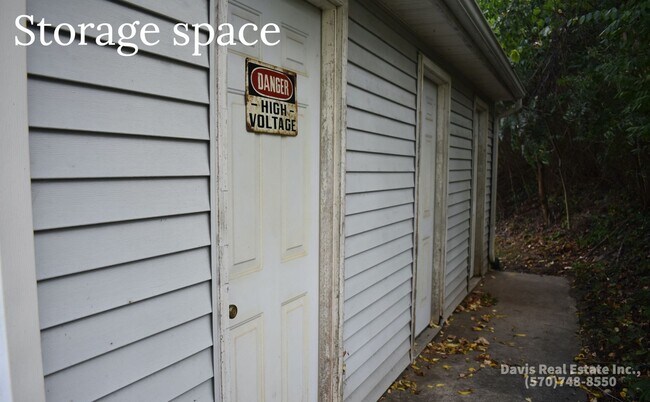 Building Photo - RDBS901