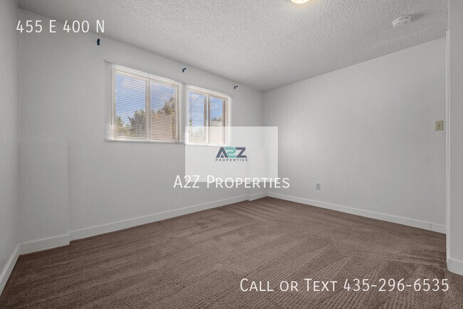 Building Photo - 455 E 400 N