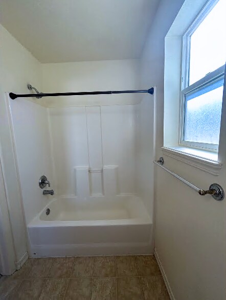 Building Photo - 465 Taft Ave