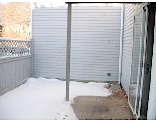 Building Photo - 7 Village Rock Ln