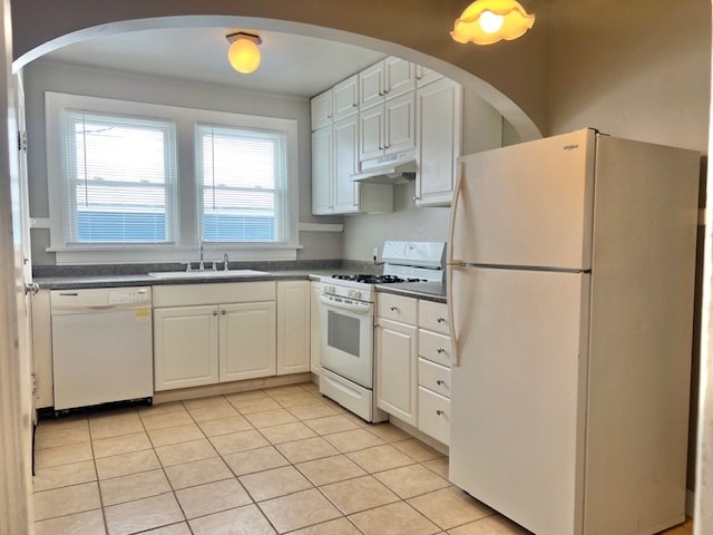 Building Photo - 2133 N Division St