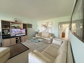 Building Photo - 90 Easthampton D