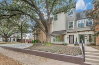 Building Photo - 4505 Rawlins St