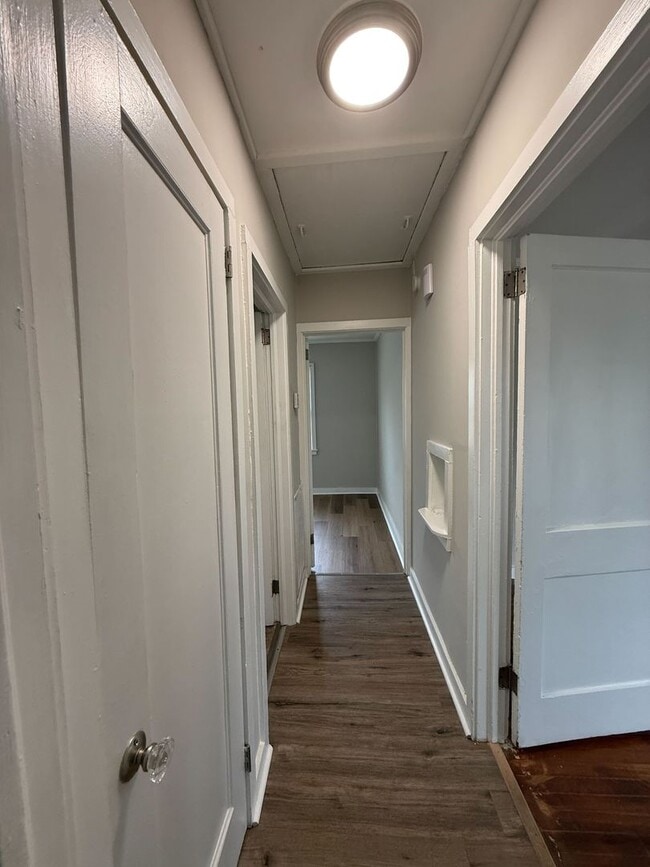 Building Photo - MUST SEE!!  2 Bedroom, 1 Bath  Home in Talladega!