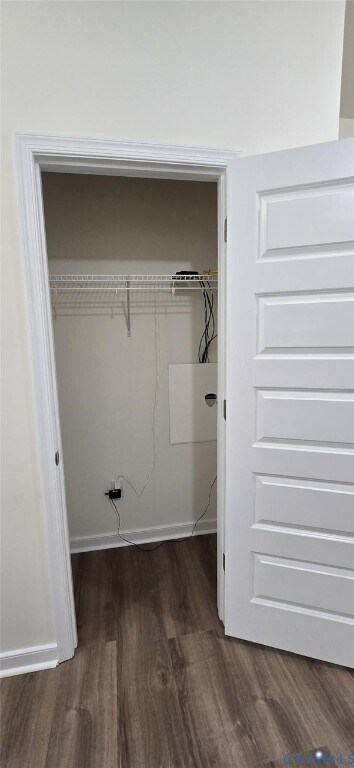 Building Photo - 9005 White Plains Ct
