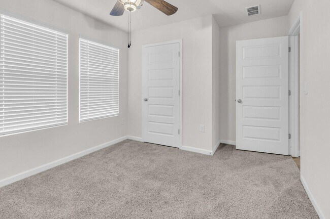 Building Photo - 3021 Jane Ln