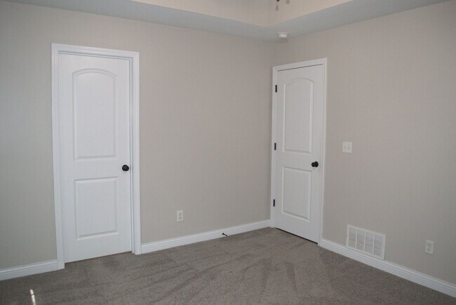 Building Photo - 607 Winterway Dr.