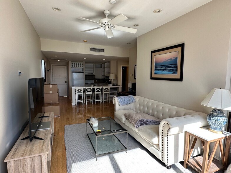 Building Photo - 160 Commonwealth Ave