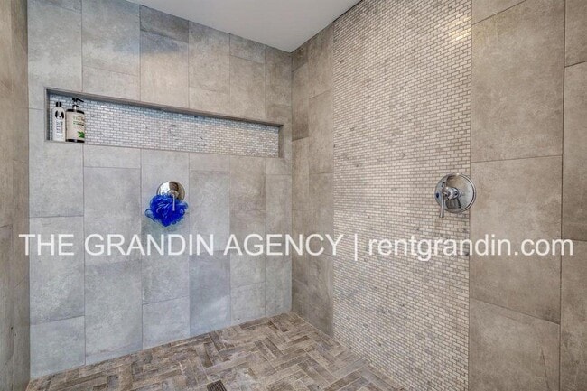 Building Photo - 1684 Dudley Amos Rd