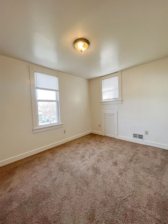 Building Photo - 1315-1317 North 18th Street