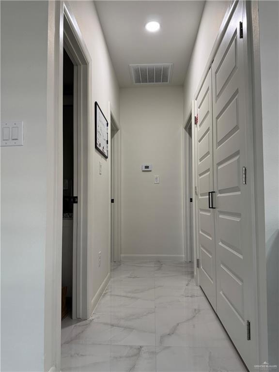 Building Photo - 27 South Dr