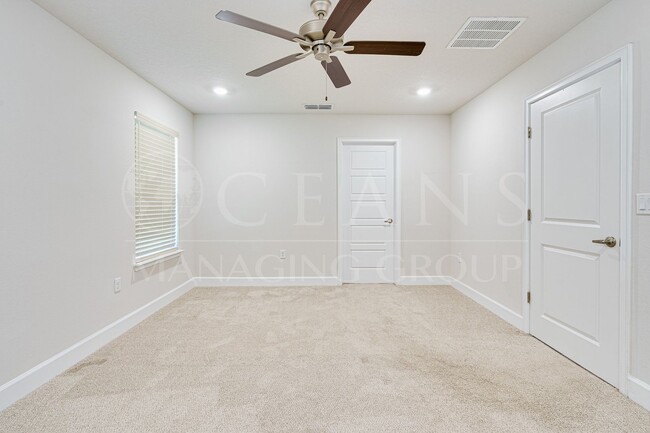 Building Photo - Beautiful 4-Bedroom Home in Palm Coast – B...