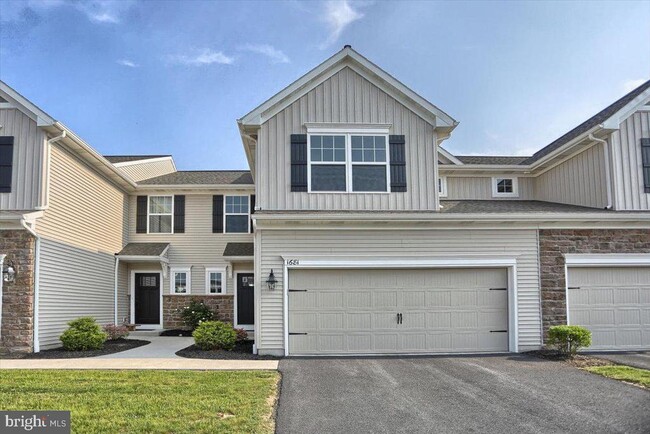 Building Photo - 1681 Haralson Dr