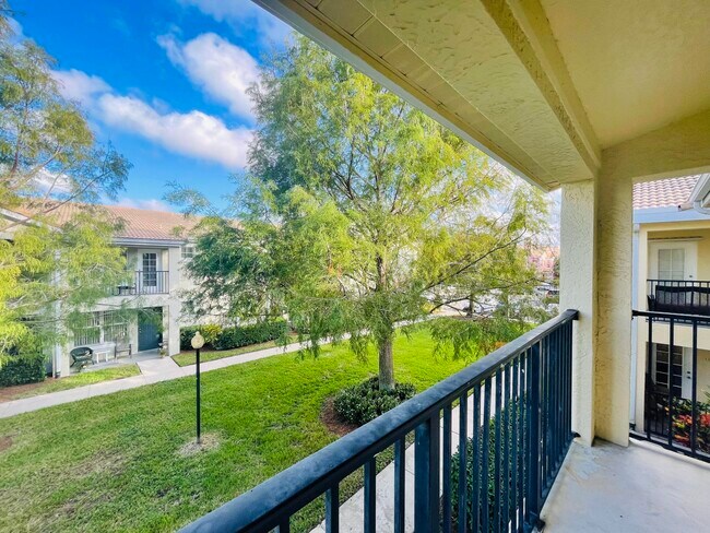 Building Photo - 152 SW Peacock Blvd