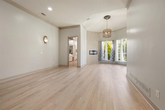 Building Photo - 3700 Watercrest Dr