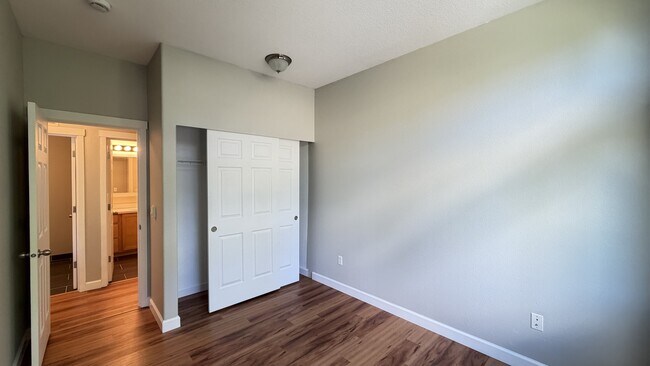 Building Photo - 14781 SW Beard Rd
