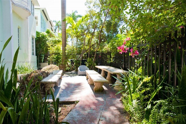 Building Photo - 1573 Pennsylvania Ave