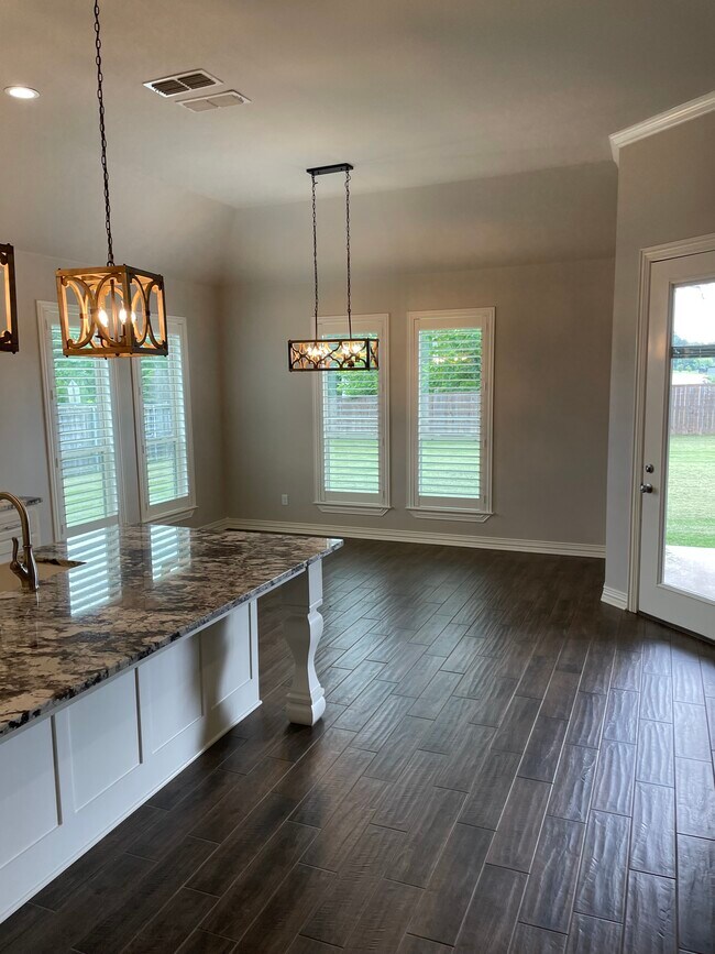 Building Photo - 3900 Gable Crest Ln