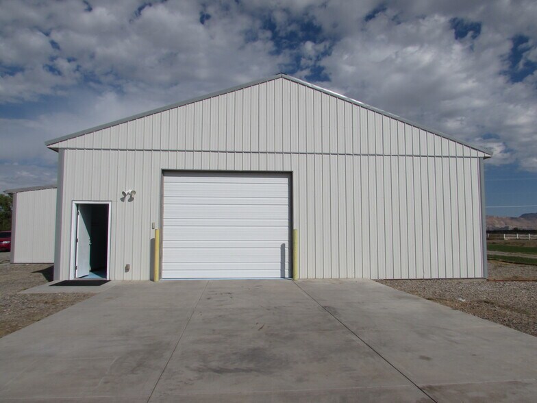 Building Photo - 3271 C 1/2 Rd