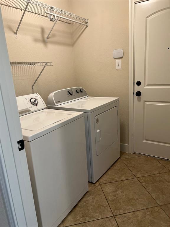 Building Photo - 3920 Harvey Penick Dr