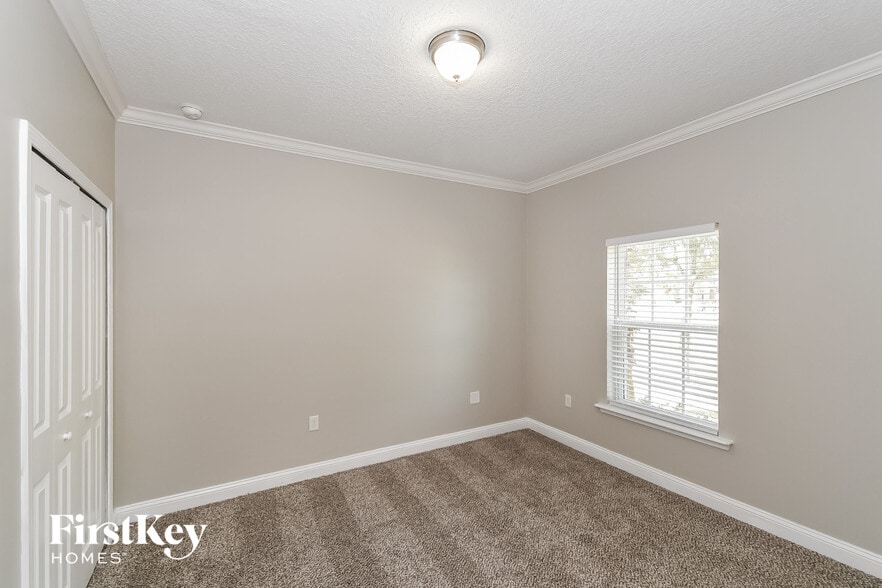 Building Photo - 2406 Caney Oaks Dr