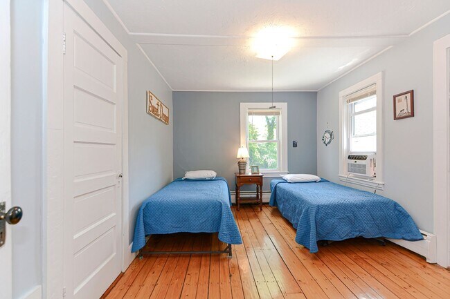 Building Photo - WINTER RENTAL: Squam Light