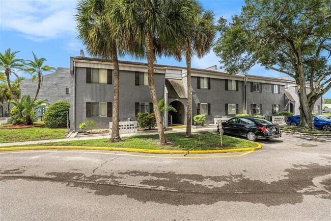 Building Photo - 3822 Cortez Dr