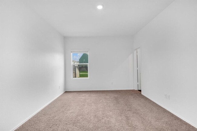 Building Photo - 219 George Neggan Ln