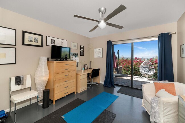 Building Photo - 5526 Camelback Canyon Dr