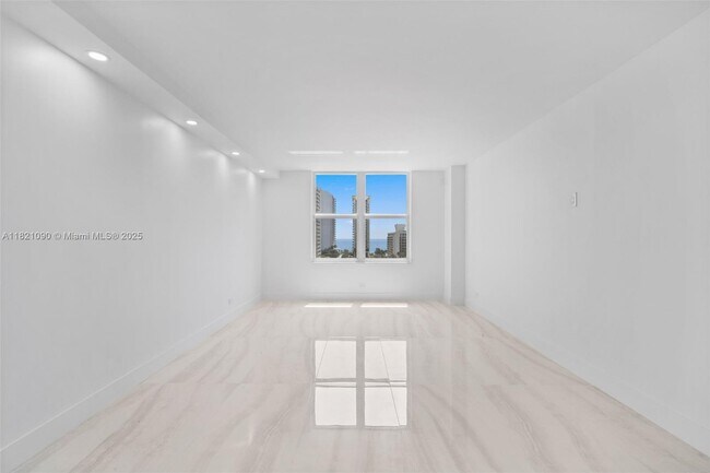 Building Photo - 230 174th St