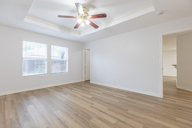 Building Photo - 228 Sophia Cir