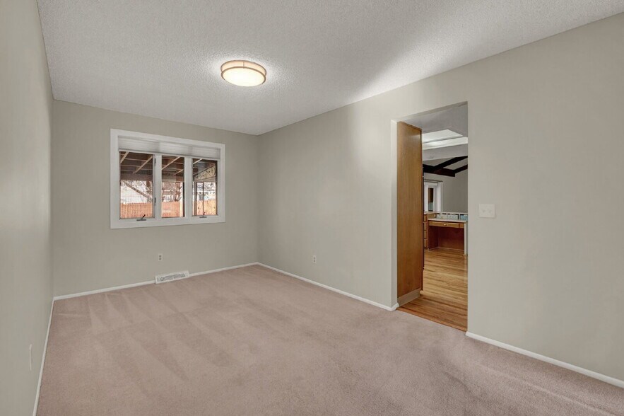 Building Photo - Updated 4-Bedroom Home in DTC – Vaulted Ce...