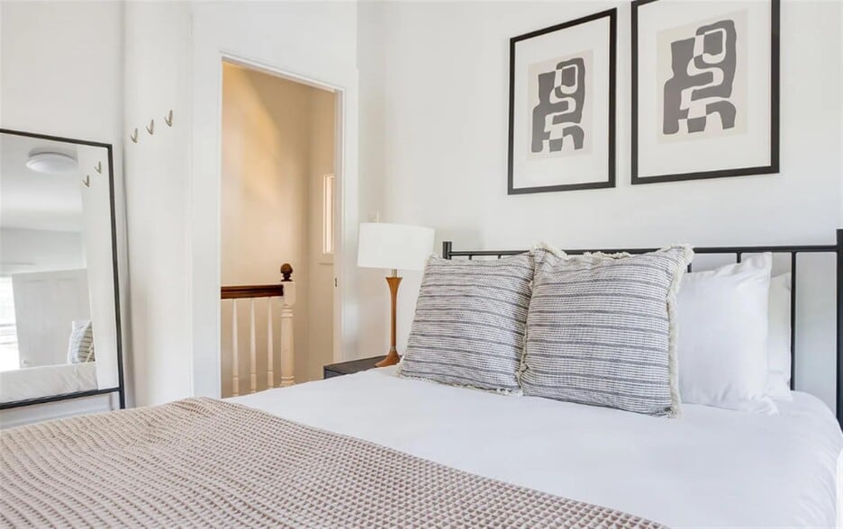 Building Photo - 30 Healey St