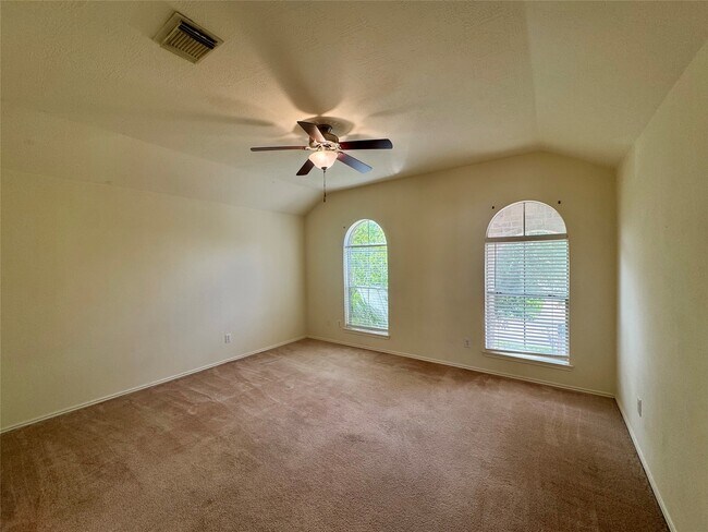 Building Photo - 8930 Aspen Pl Dr