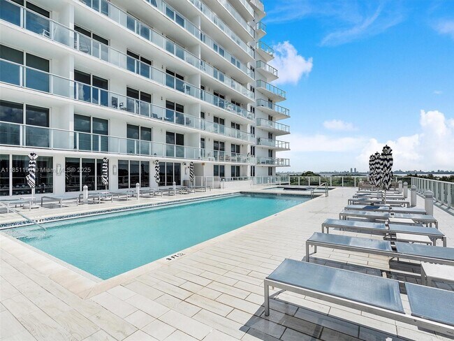 Building Photo - 4250 Biscayne Blvd
