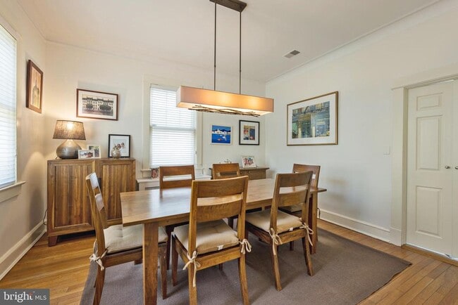 Building Photo - 5534 Nevada Ave NW