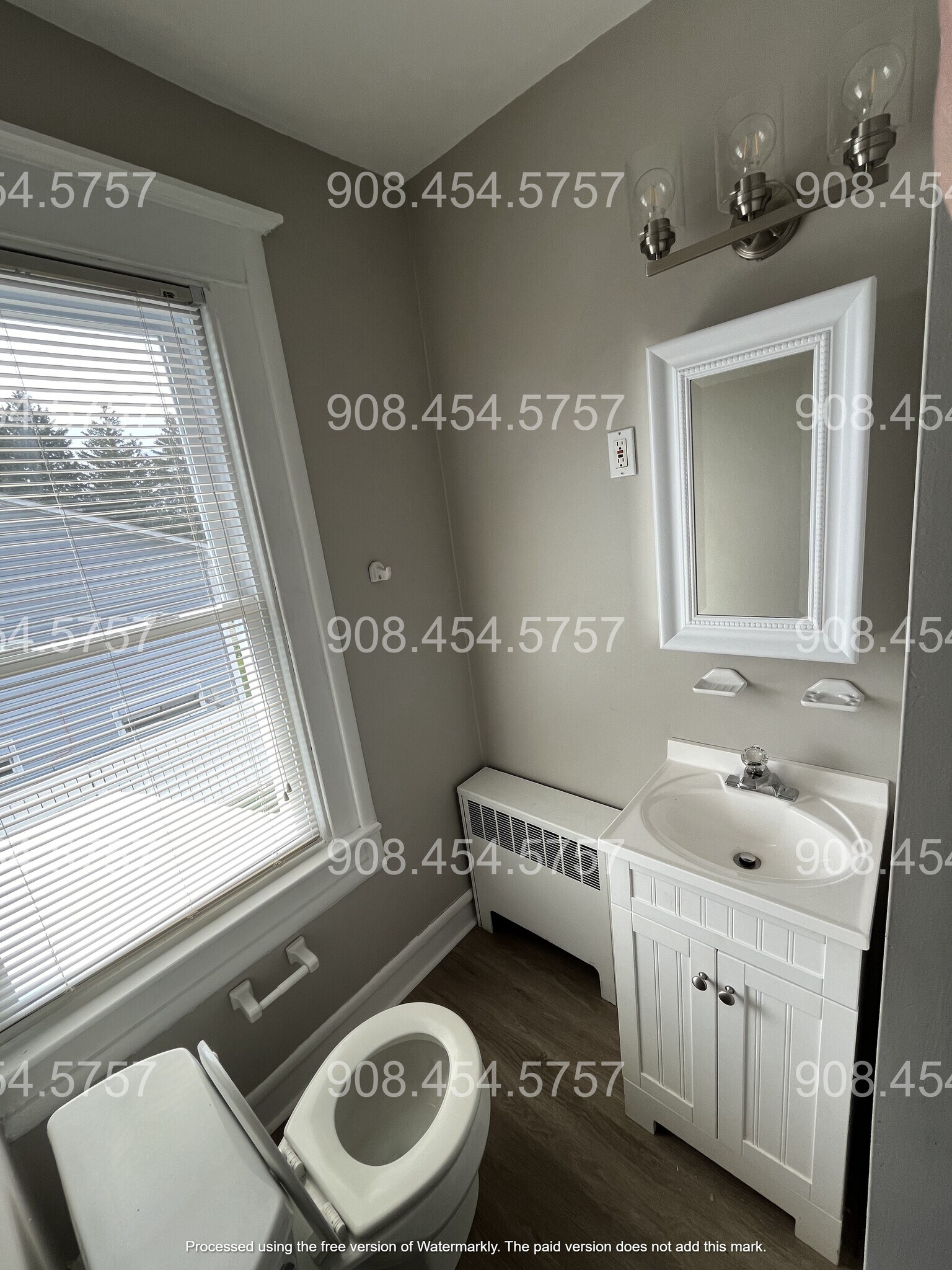 Building Photo - 720 Sigsbee Ave