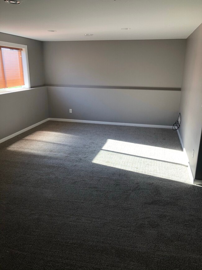 Building Photo - 1585 43rd Ave S