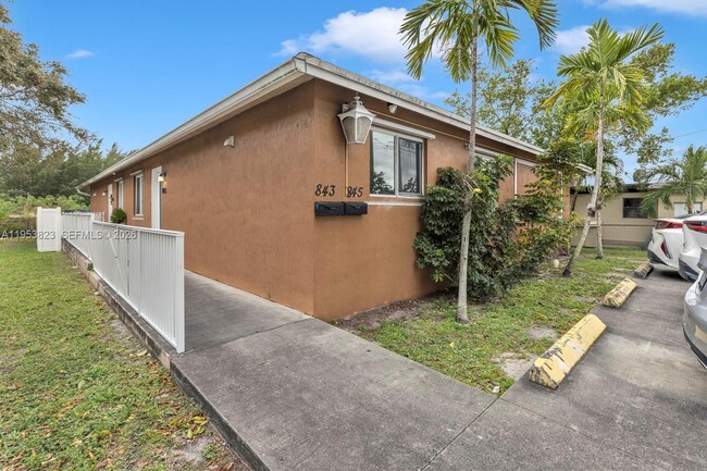 Building Photo - 843 NW 7th St