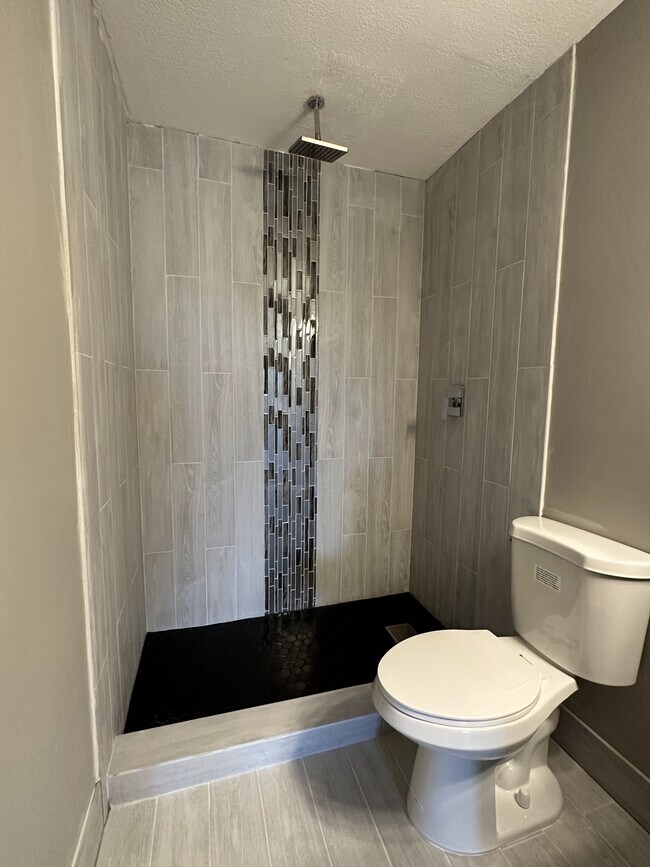 Building Photo - 3405 NW 44th St