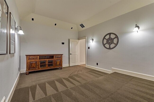 Building Photo - 115 Windfair Loop